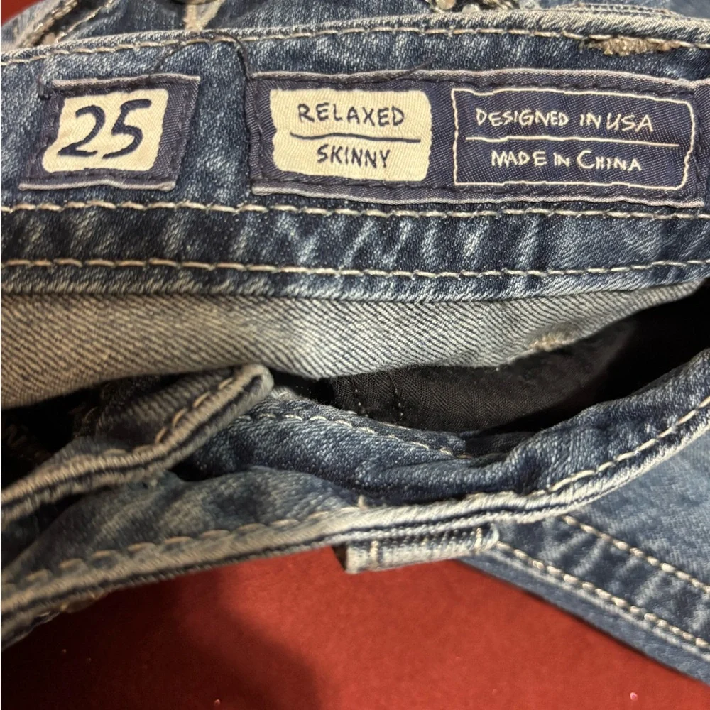 Miss Me Blue Skinny Jeans with Embroidered Back - Picture 6 of 7